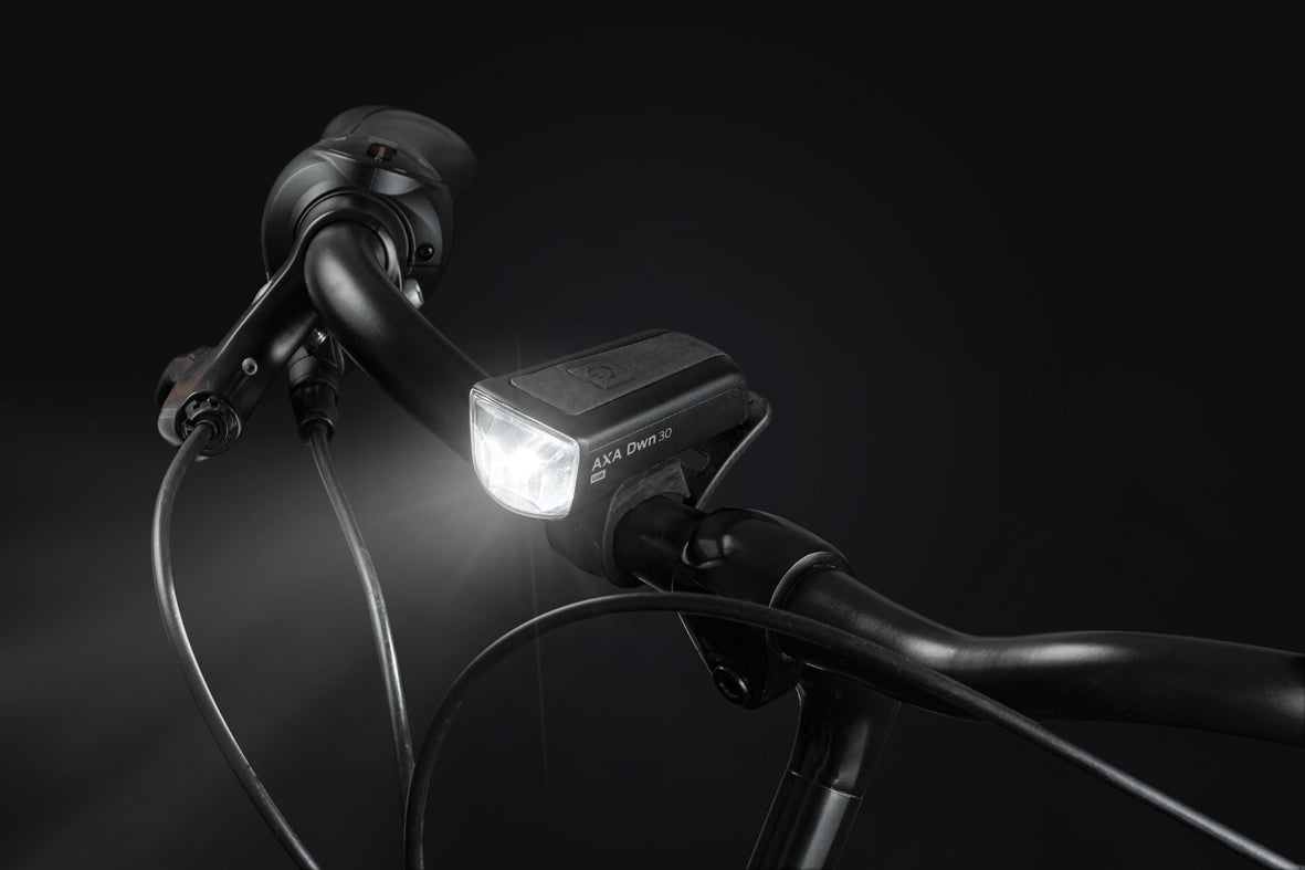 Ljusset AXA Dwn Set 50 Lux - Bromsljus USB