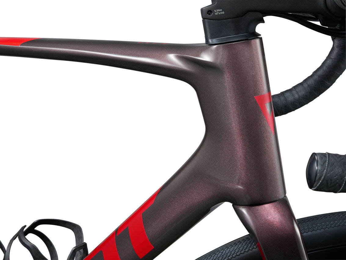 Maantiepyörä GIANT Defy Advanced 2, Tiger Red