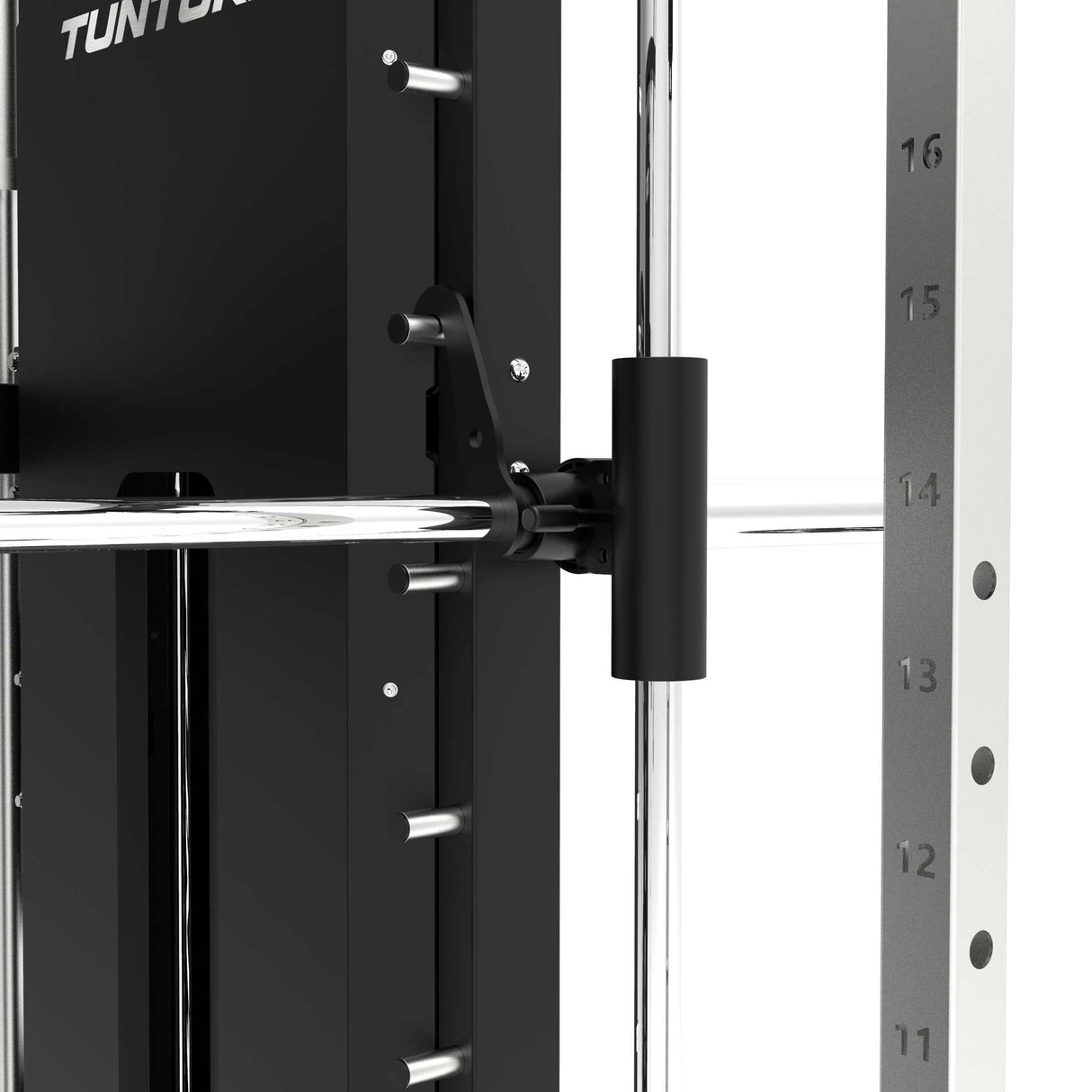 Voimailuasema TUNTURI Platinum - Full Smith - Selectorized - V-Series