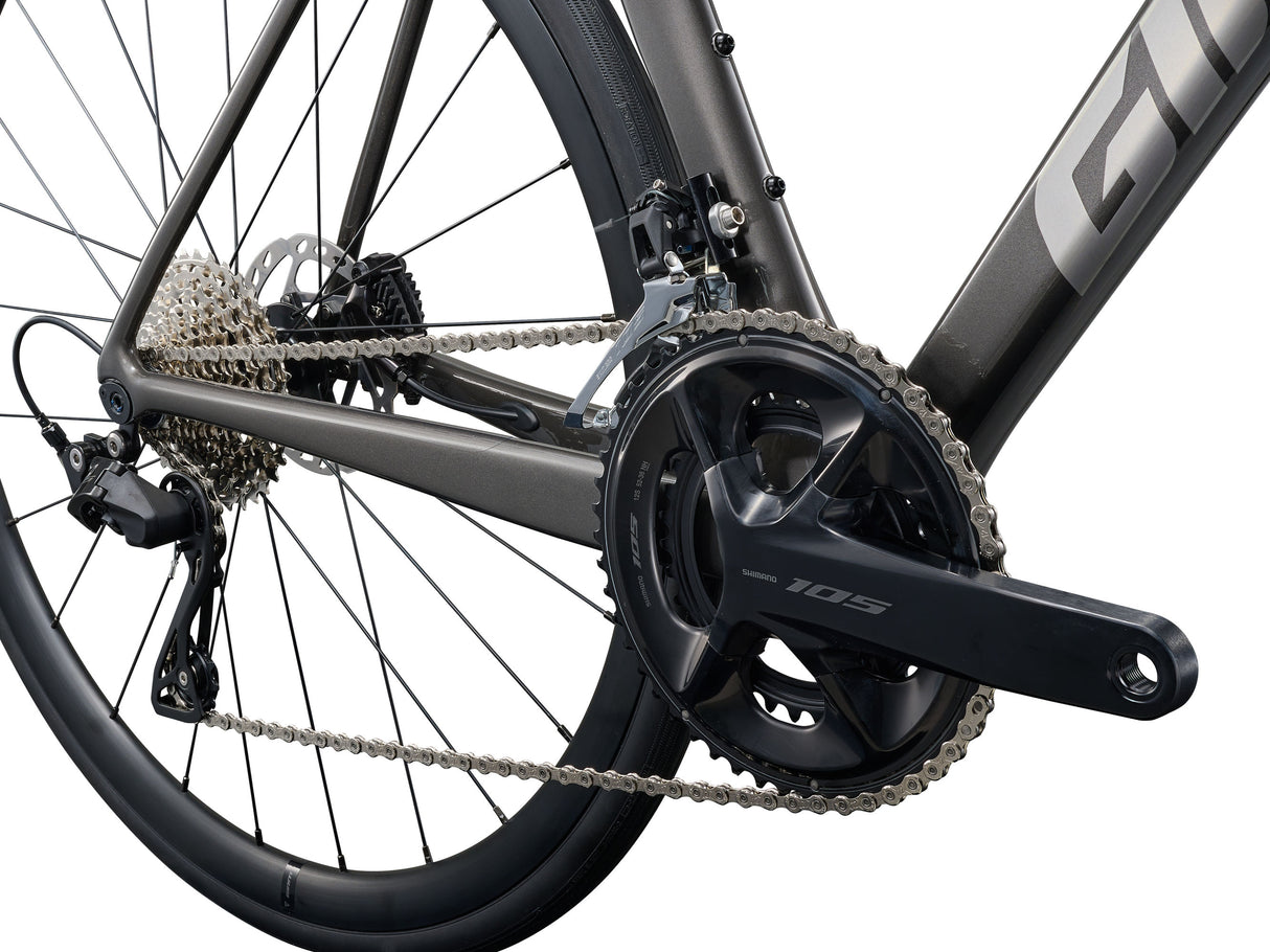 Landsvägscykel GIANT TCR Advanced 2 KOM (2026) Stealth Chrome