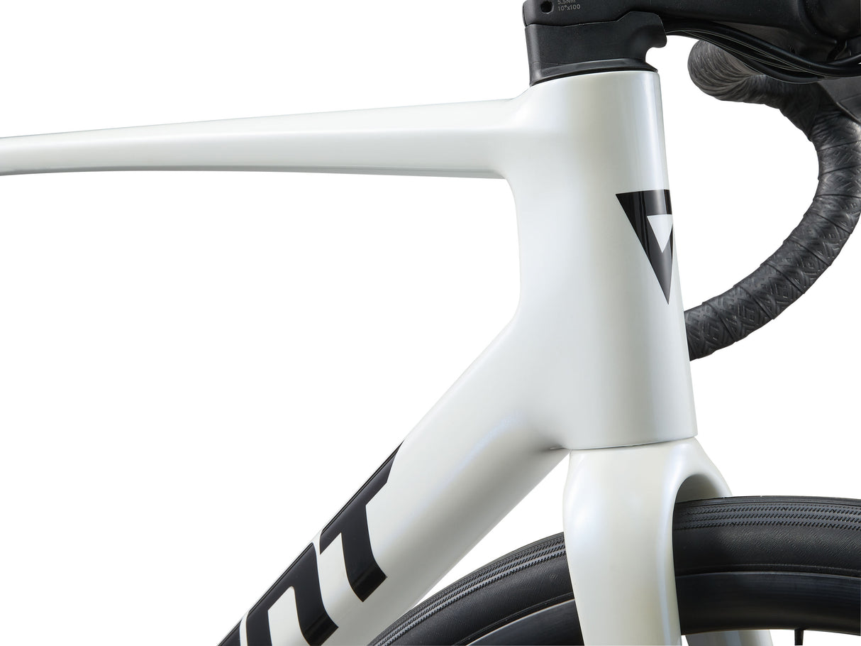 Landsvägscykel GIANT TCR Advanced 2 PC Illusion White