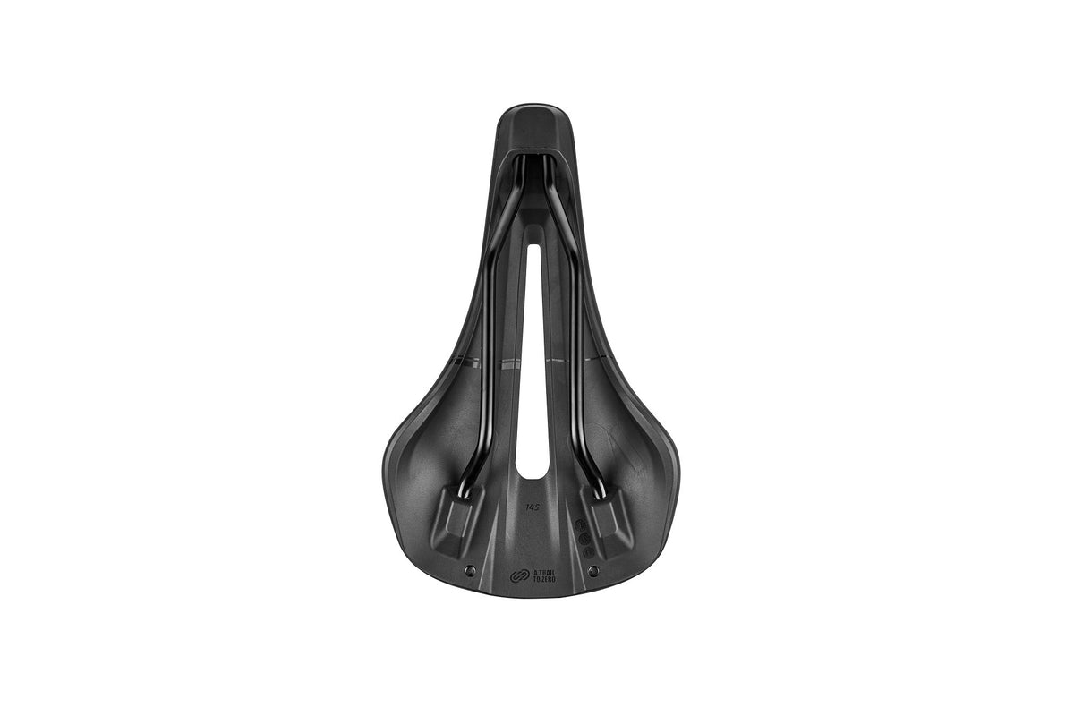 Satula GIANT Grit SL, musta