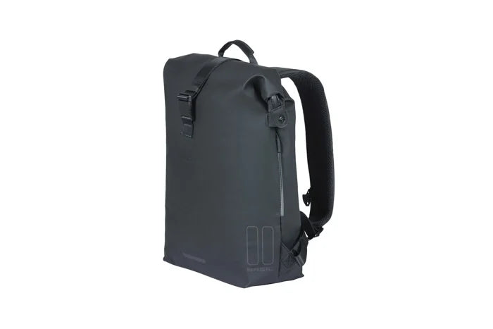 Basil SoHo Nordlicht LED -pyöräilyreppu, 17 L, musta