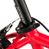 Erittäin kevyt lastenpyörä ACADEMY Grade 5, 24" punainen