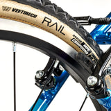 Erittäin kevyt lastenpyörä ACADEMY Grade 5, 24" sininen