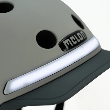 Hjälm MELON E-Series, Metropolis
