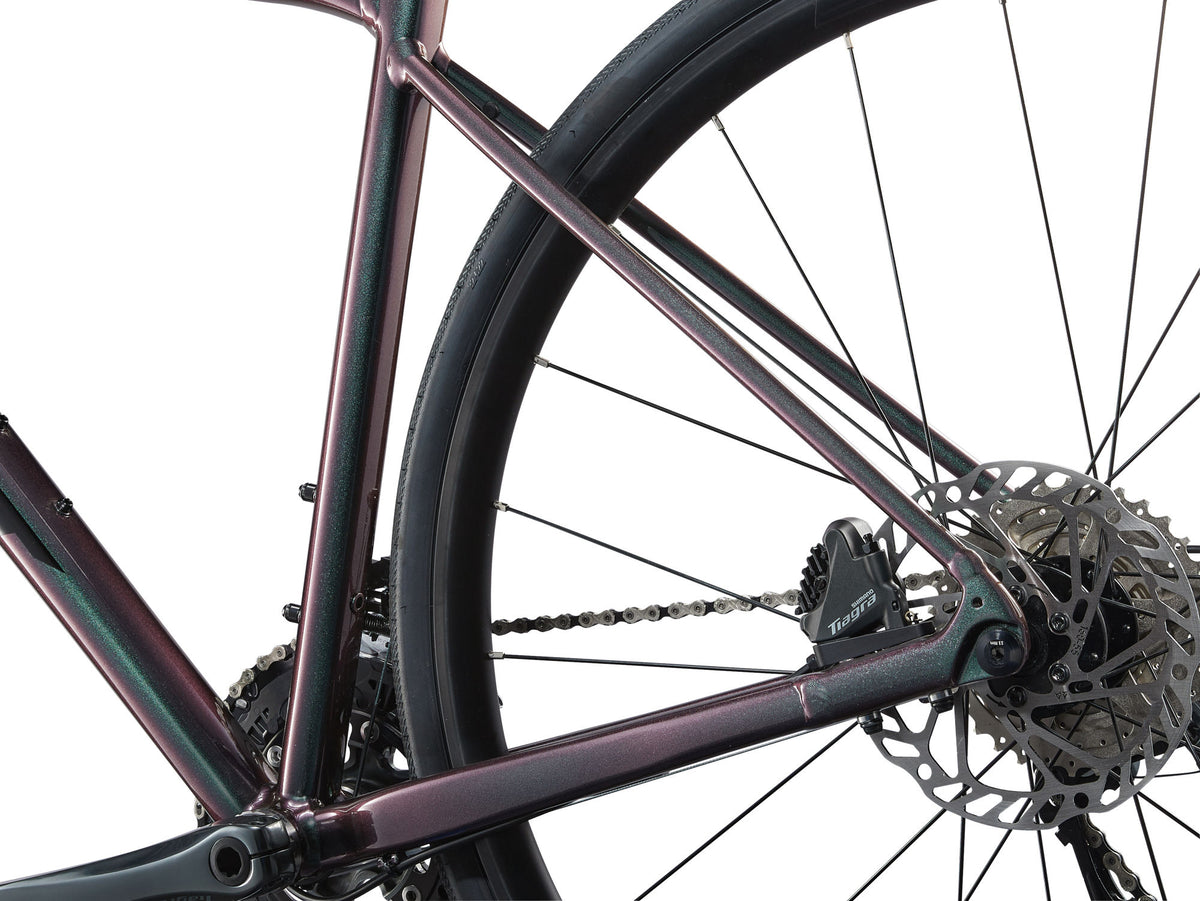 Maantiepyörä GIANT Contend AR 2, Dark Iridescent