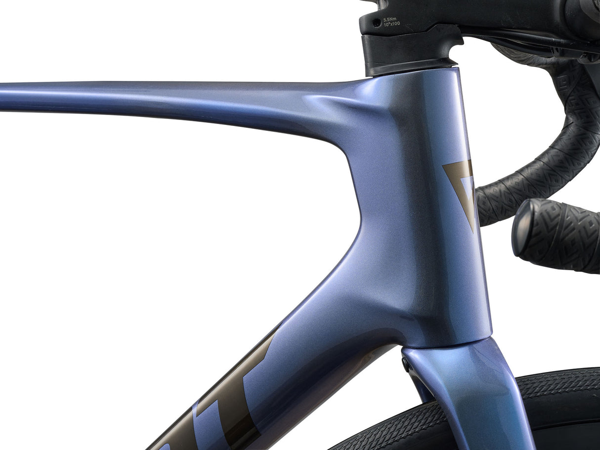 Landsvägscykel GIANT Defy Advanced 1 (2026) Thundercloud