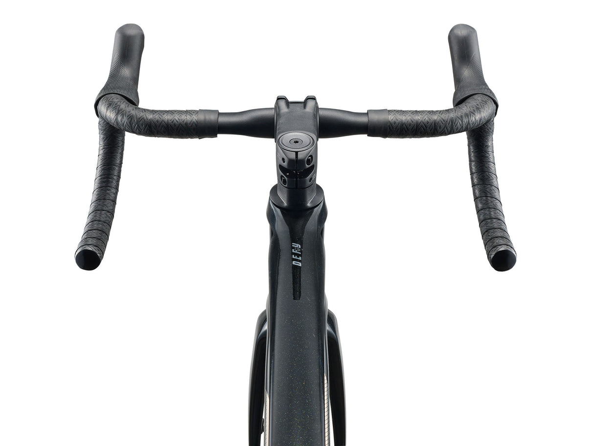 Landsvägscykel GIANT Defy Advanced 2 (2026) Abyss Black