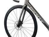 Landsvägscykel GIANT TCR Advanced 2 KOM (2026) Stealth Chrome