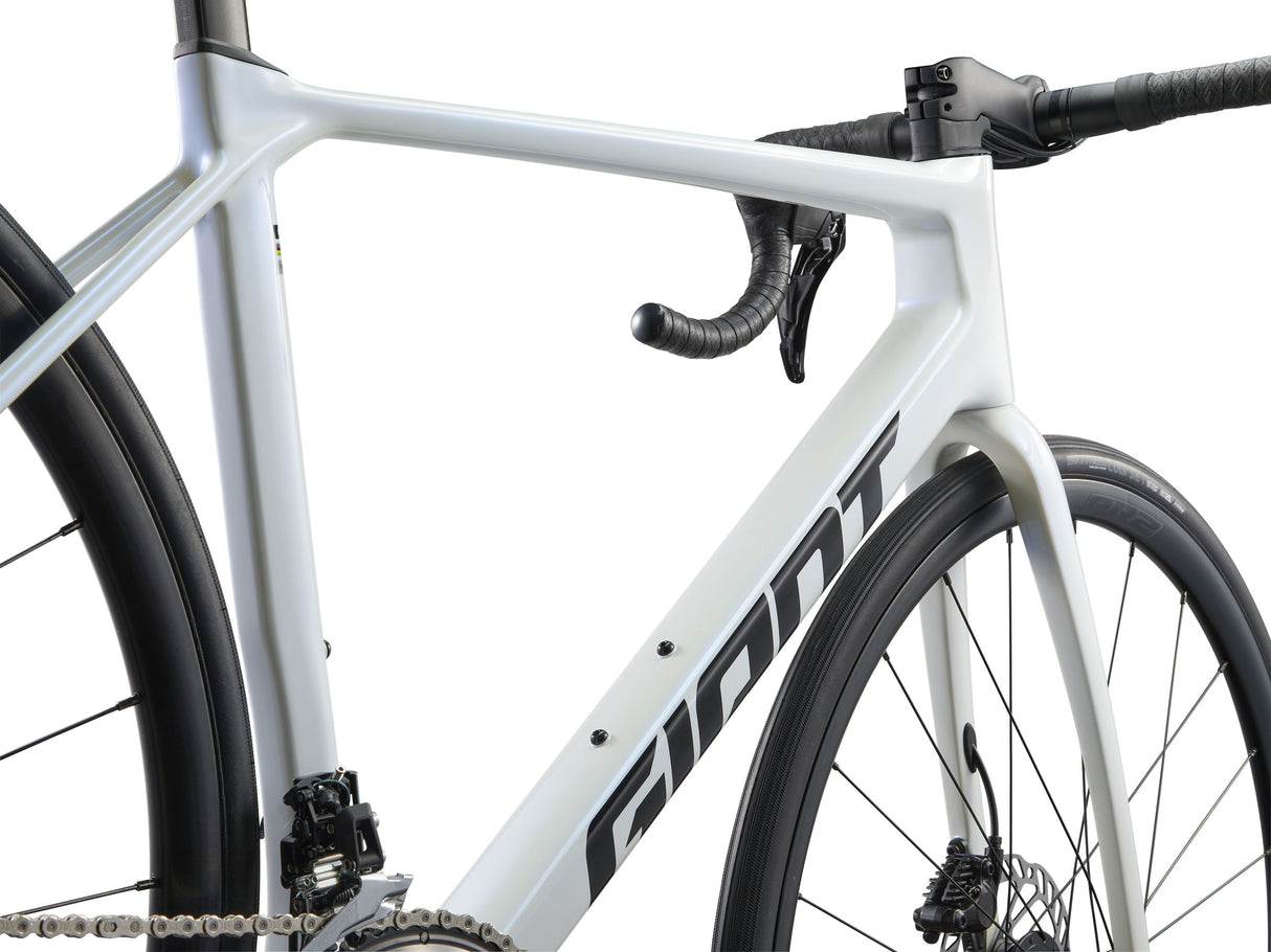 Landsvägscykel GIANT TCR Advanced 2 PC, Illusion White
