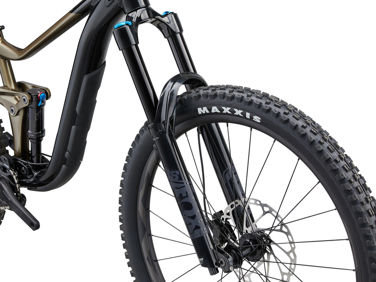 Maastopyörä GIANT Reign 2, 29" Musta/Pyriitti ruskea